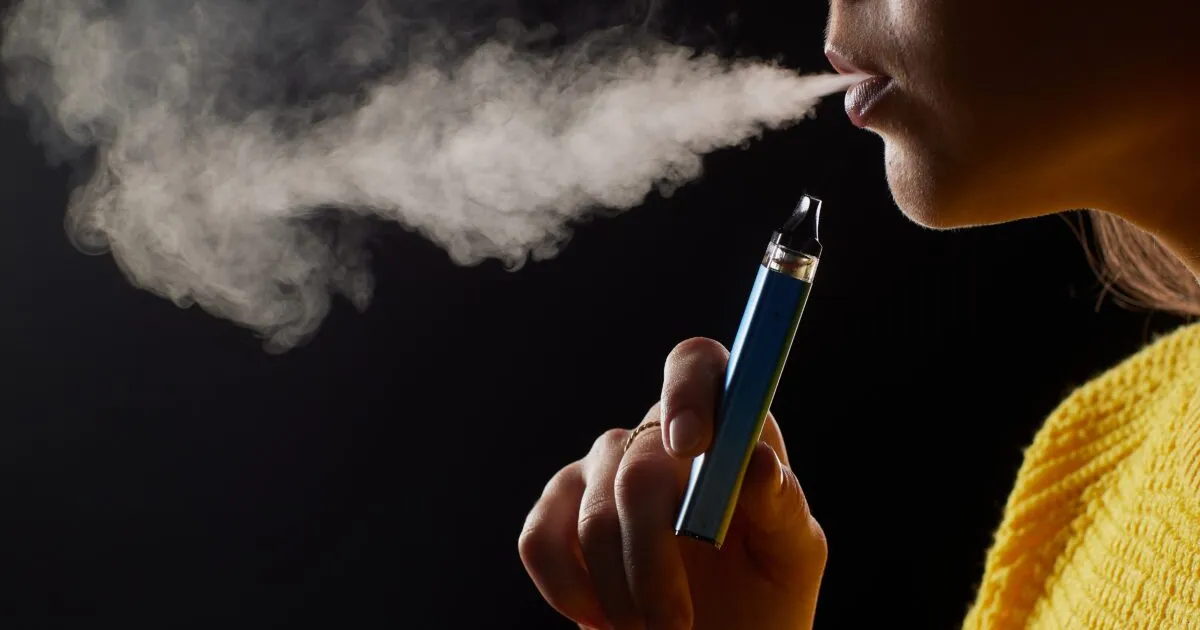 elfbar nachfüll pod läuft aus How much nicotine is in a cigarette compared to a vape? | Vaping