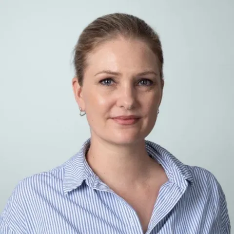 Dr. Liesel Stassen