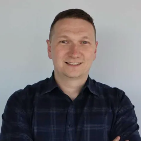 Dr. Dario Stupar