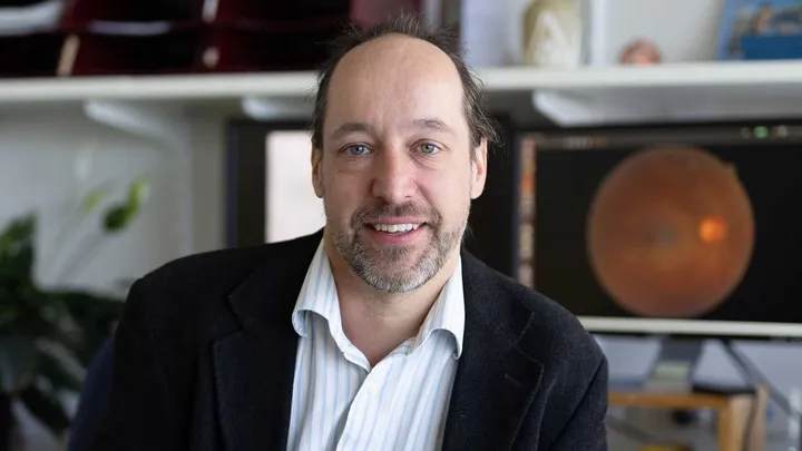 Professor Stuart MacGregor