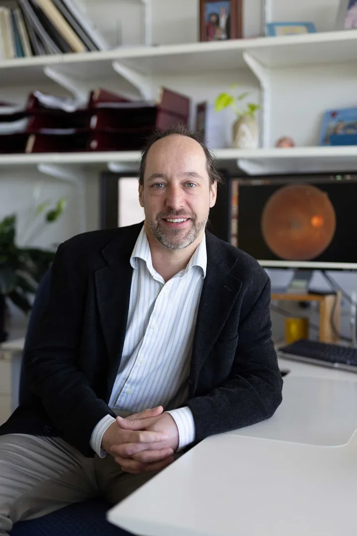 Professor Stuart MacGregor