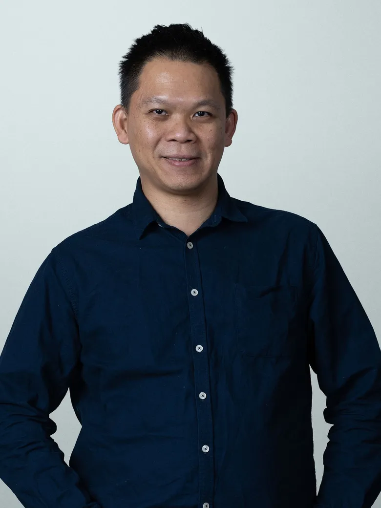 Wei-Siang Liau